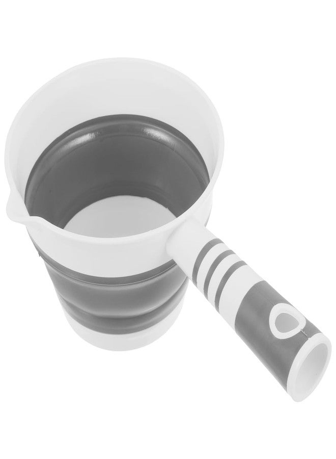 PRETYZOOM Collapsible Water Ladle Foldable Dipper Water Pourer Scoop for Camping Travel Hair Washing Kitchen Ladle - Image 1