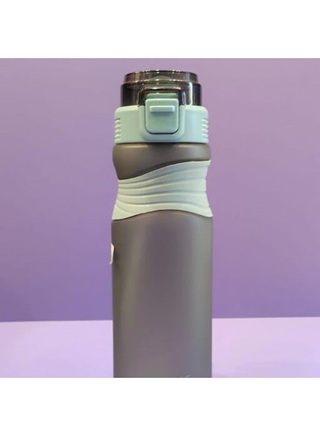 زجاجة مياه رياضية بسعة 700 ML ، متعددة الألوان، مانعة للتسرب، مع غطاء قابل للفتح، حزام حمل مريح - Image 2