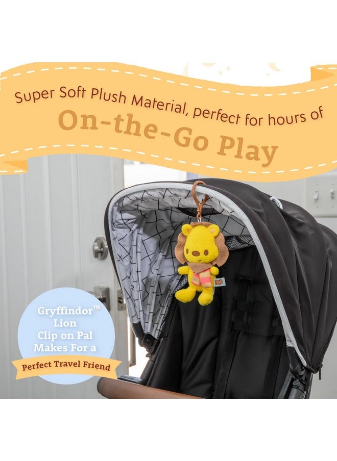 كيدز بريفيرد - KIDS PREFERRED - Gryffindor™ Lion Clip on Pal - لعبة هاري بوتر المحفزة للسفر للأطفال - Image 1