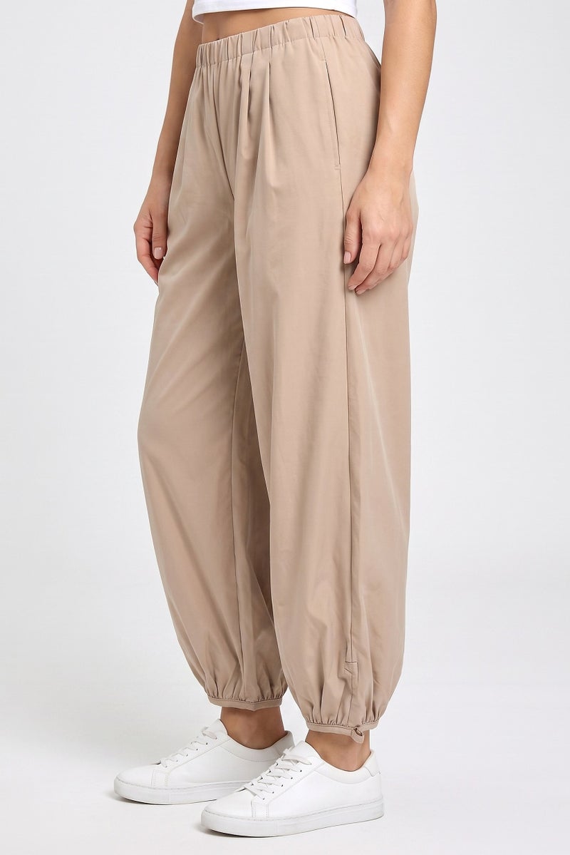 Threadbare Women Regular Fit Solid Ballon Button Jogger Pants, Stone - Image 3