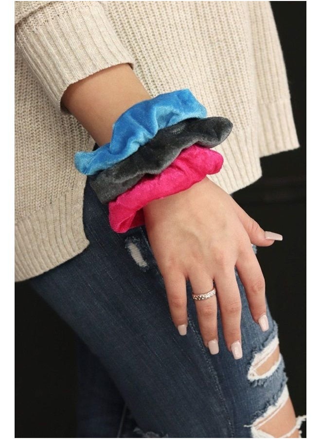 Kenz Laurenz Scrunchies for Hair - 2 Velvet Hair Ties for Women Girls Hair Elastics Ponytail Holder Scrunchy Girl Accessories Elastic Hair Bands Scrunchie Pack (Purple)  - Image 3