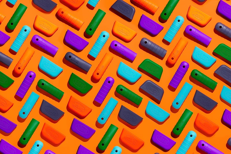 Lodge Bold Silicone Assist Handle Holder - Dishwasher Safe Hot Handle Holder Upgraded Design for Lodge Bold Products Only - Heat Protection Up to 450° - Vivid Purple - Image 5