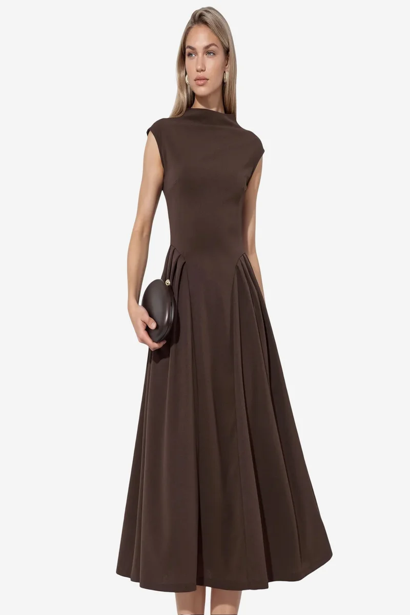 بوسيم BUSEM Textured Paneled Midi Dress
