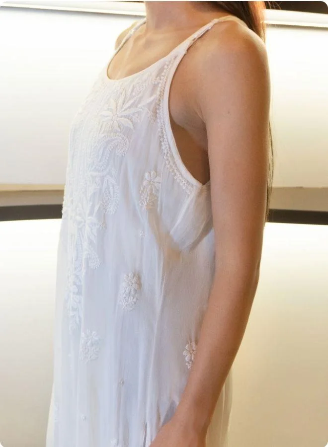 #Be White Sleeveless Embroidered Kurti