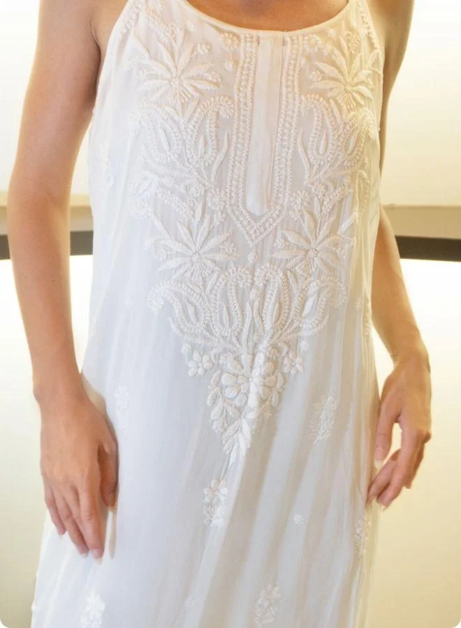 #Be White Sleeveless Embroidered Kurti