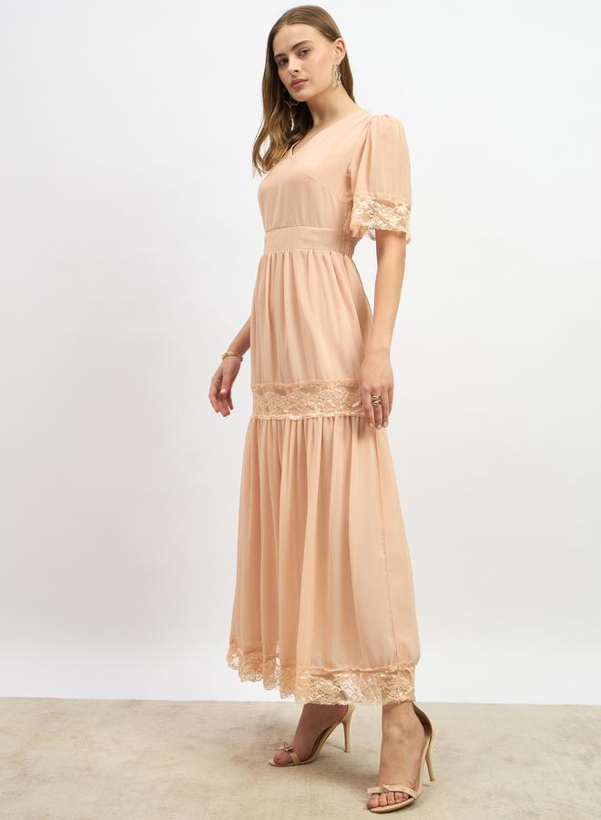 ستايلي فستان ماكسي مزين بالدانتيل - Image 3