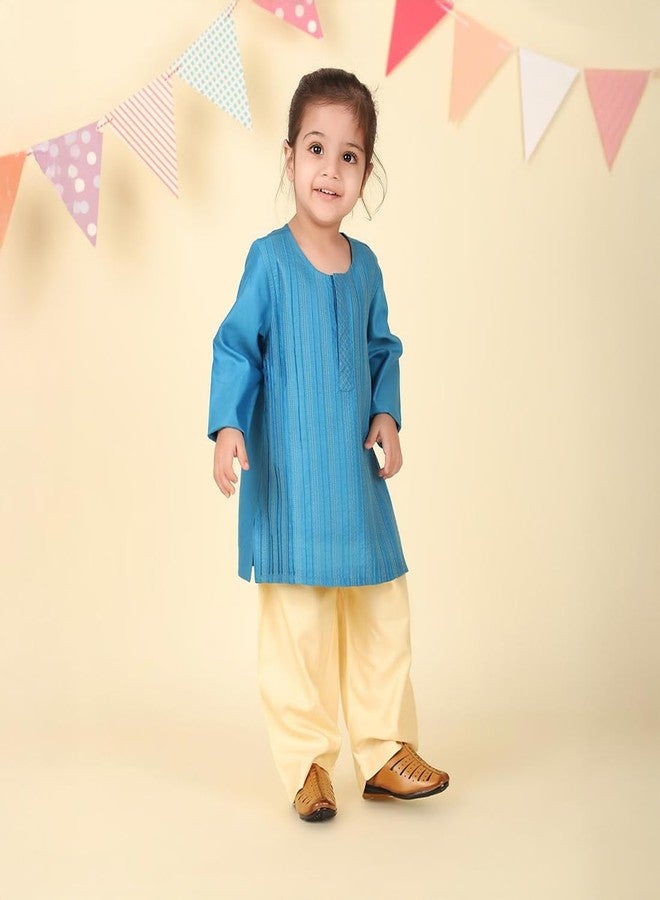Fabindia Blue Viscose Blend Kurta Set - Image 3