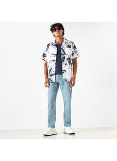 Lee Cooper Slim Fit Plain Mid Waist Jeans with Pocket Detail  - Image 2