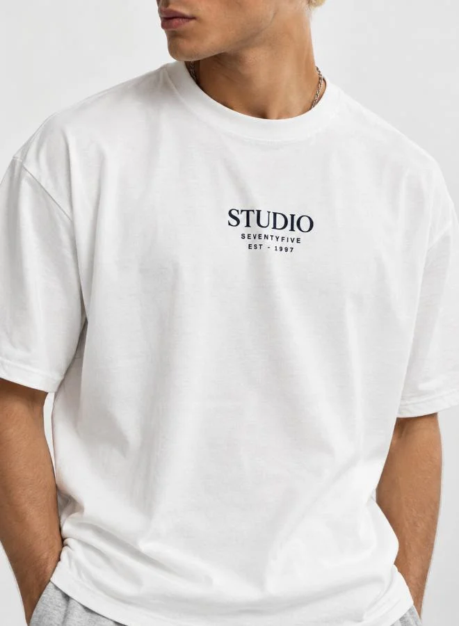 سفنتي فايف Oversized drop shoulder T-shirt with small front print