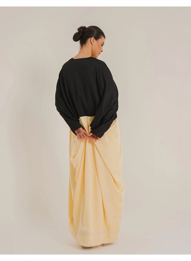 نور عباية كارلا كبيرة الحجم باللونين الأسود والكريمي - أنيقة ومتواضعة - Image 5