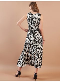 Freehand Women Casual Flare Abstract Cut & Sew V-Neck Midi Dress  - Image 2