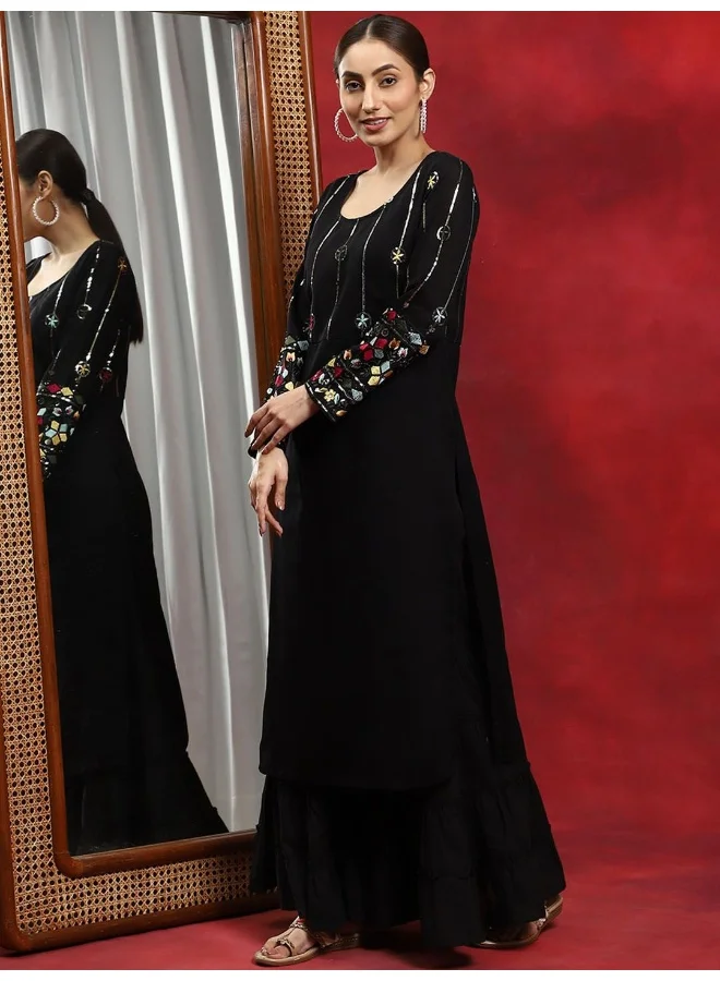 AKS Black Floral Embroidered Kurta