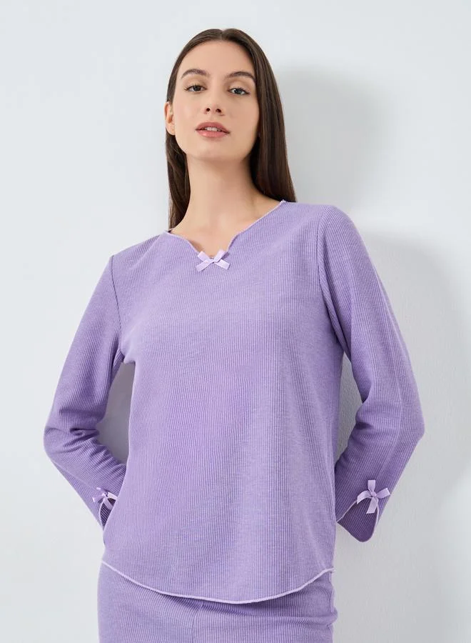 تايك تو طقم بيجاما من تيشيرت محبوك مع بنطال