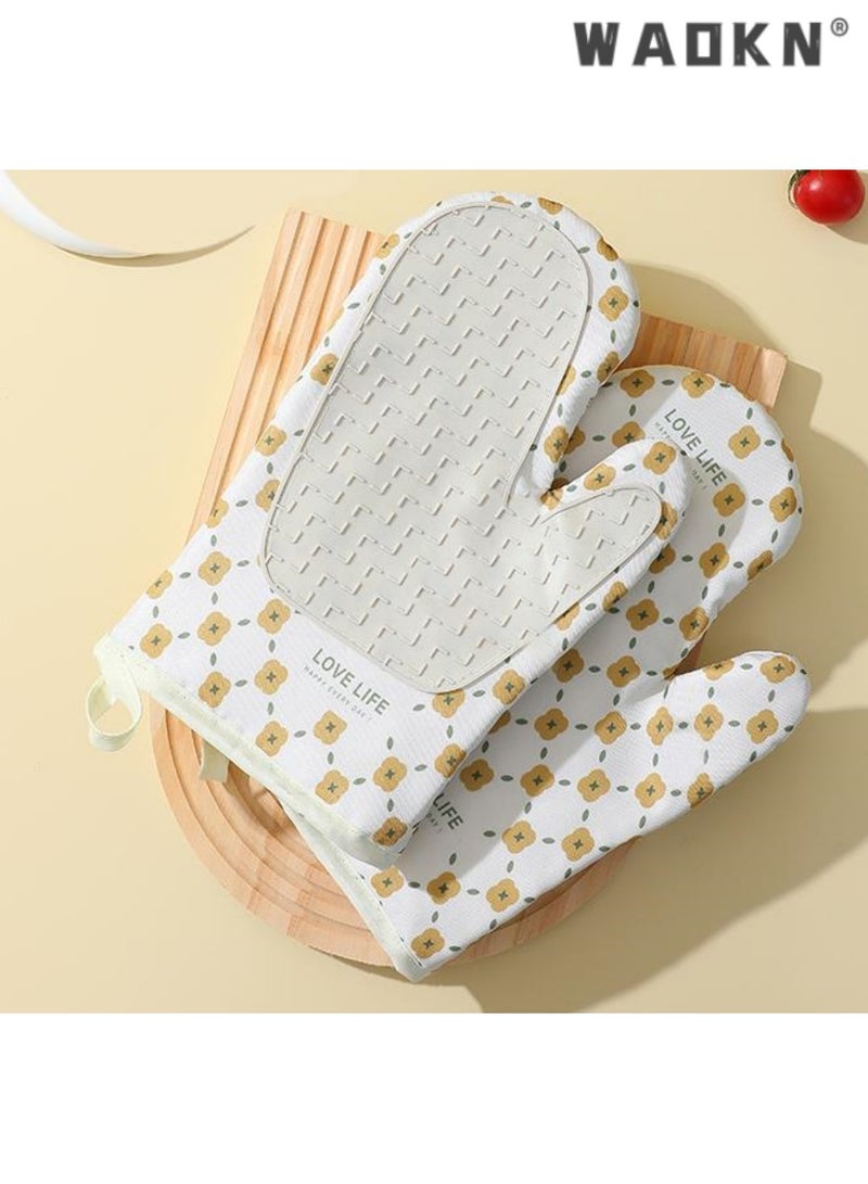 WAOKN Thickened Silicone Oven Mitts,Heat-Resistant Gloves, Non-Slip, Ideal for Kitchen and Baking, Cute Pattern Design, Provides Excellent Protection Against High Temperatures, Easy to Clean,2 PCS  - Image 1