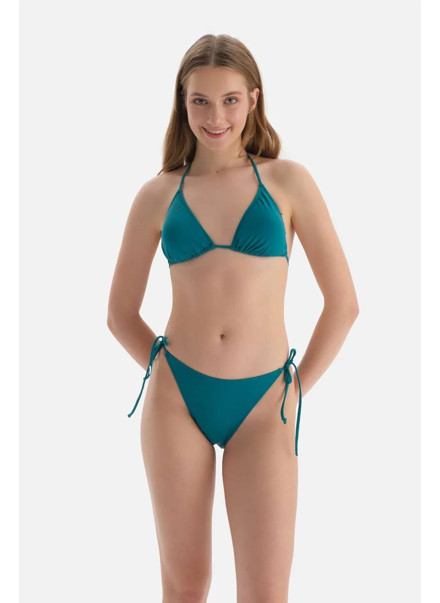 داجي Petrol Triangle Small Bikini Top