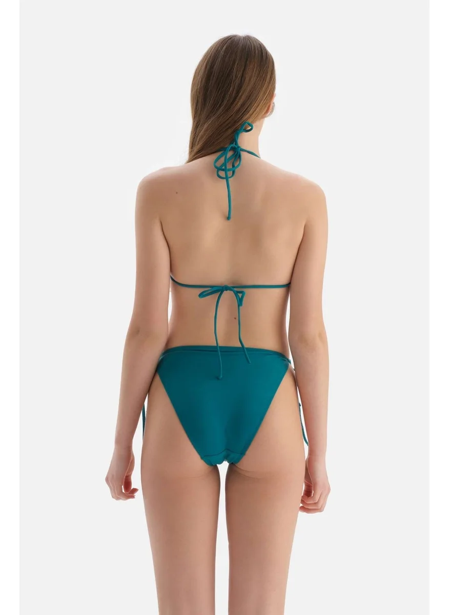 داجي Petrol Triangle Small Bikini Top
