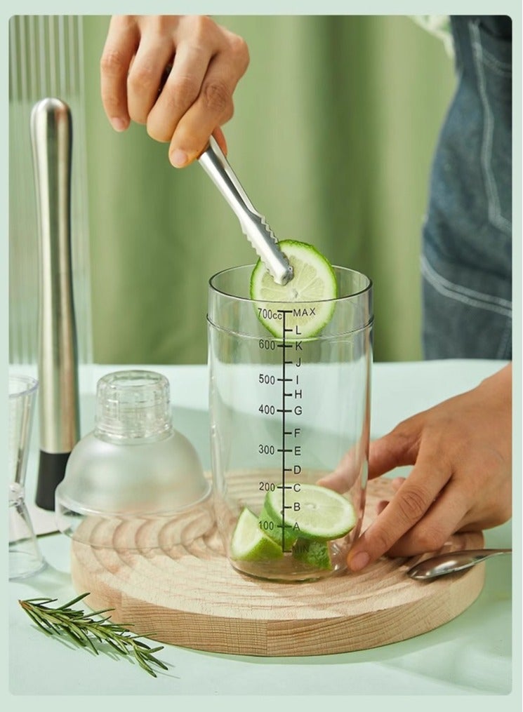 700ml Four-Stage Plastic tea Shaker - Bartender Tool, BPA-Free, with Clear Measurements and Honeycomb Filter for Perfect Cocktails and Milk Tea  - Image 1