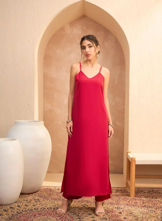 SASSAFRAS Sassafras Women Red Embellished Round Neck Abaya Dress