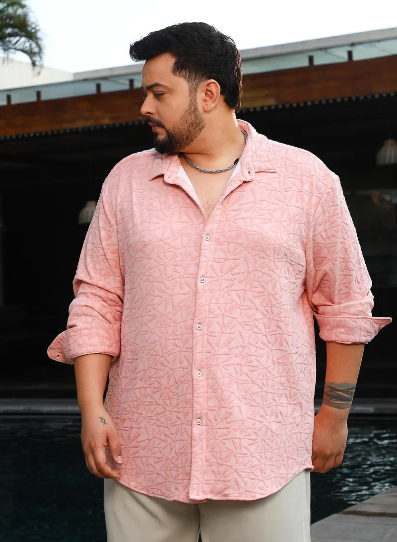 انستافاب بلس قميص رجالي وردي مزخرف بياقة عريضة وأكمام طويلة بأزرار مقاس بلس