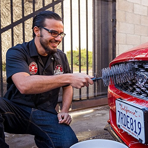 Chemical Guys ACCS37 Easy Reach Wheel and Rim Detailing Brush - Image 4