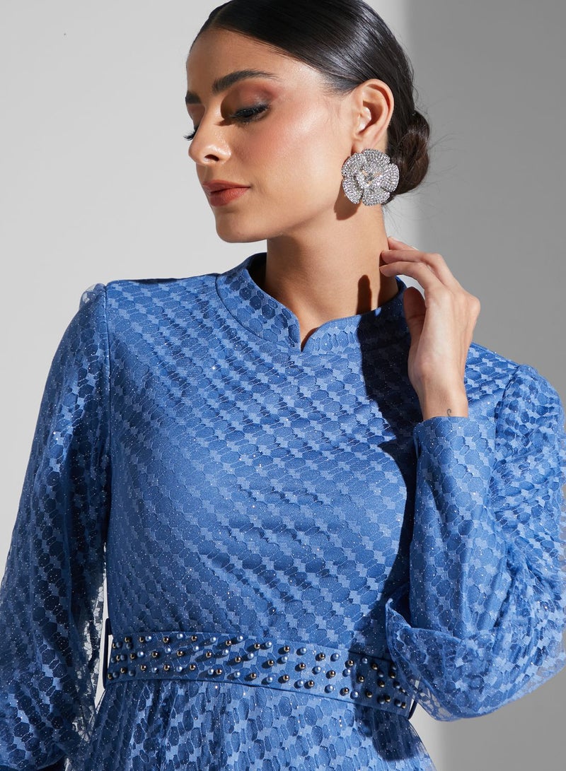 خزانة فستان بياقة عالية واكمام بالون - Image 3