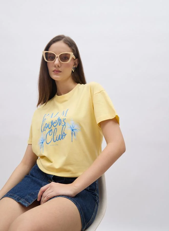 Styli Styli Yellow Palm Club Graphic Regular Fit T-Shirt