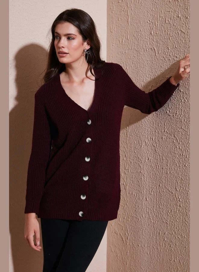 ليلا كارديجان طويل محبوك بأزرار وياقة على شكل  بقصة عادية للنساء