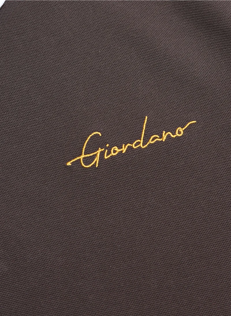 GIORDANO  Men’s Slim Pique Polo with Contrast Collar & Signature Embroidery for Men | Best Price UAE