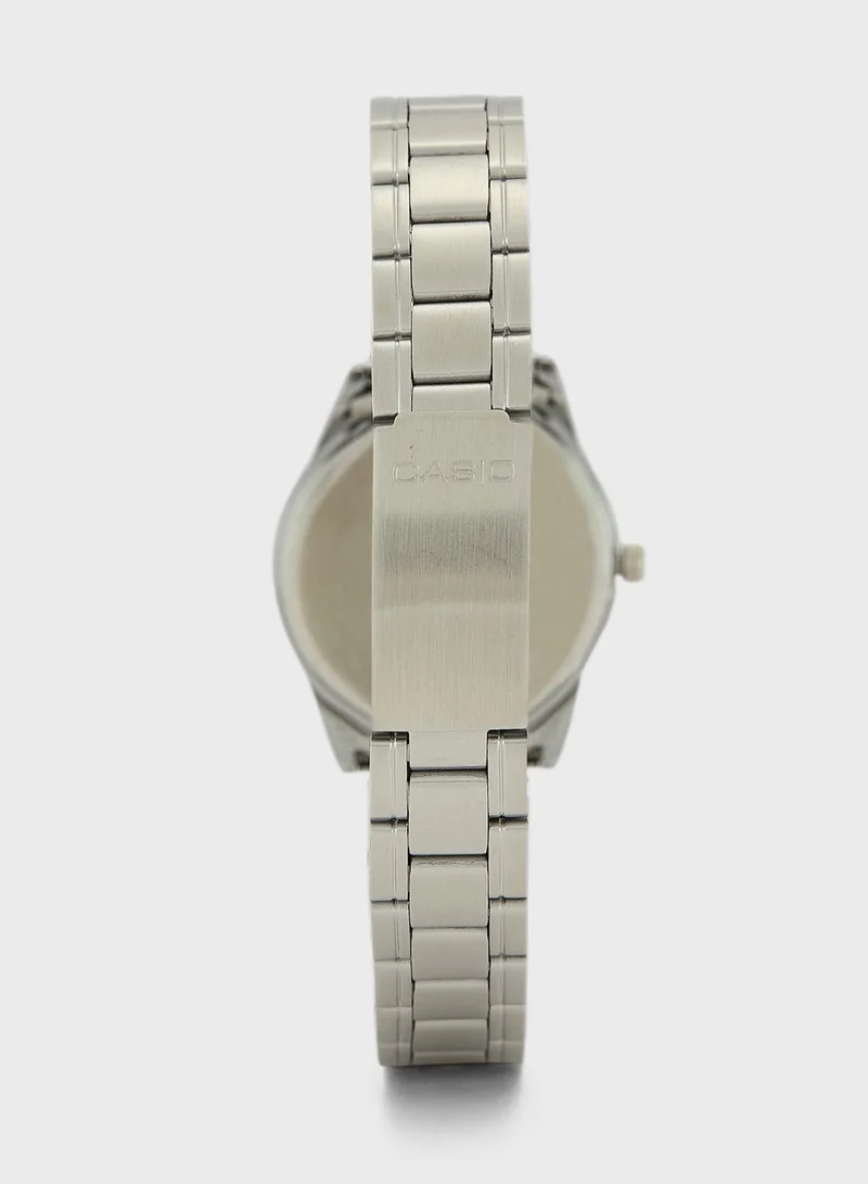 CASIO Analogue Watch
