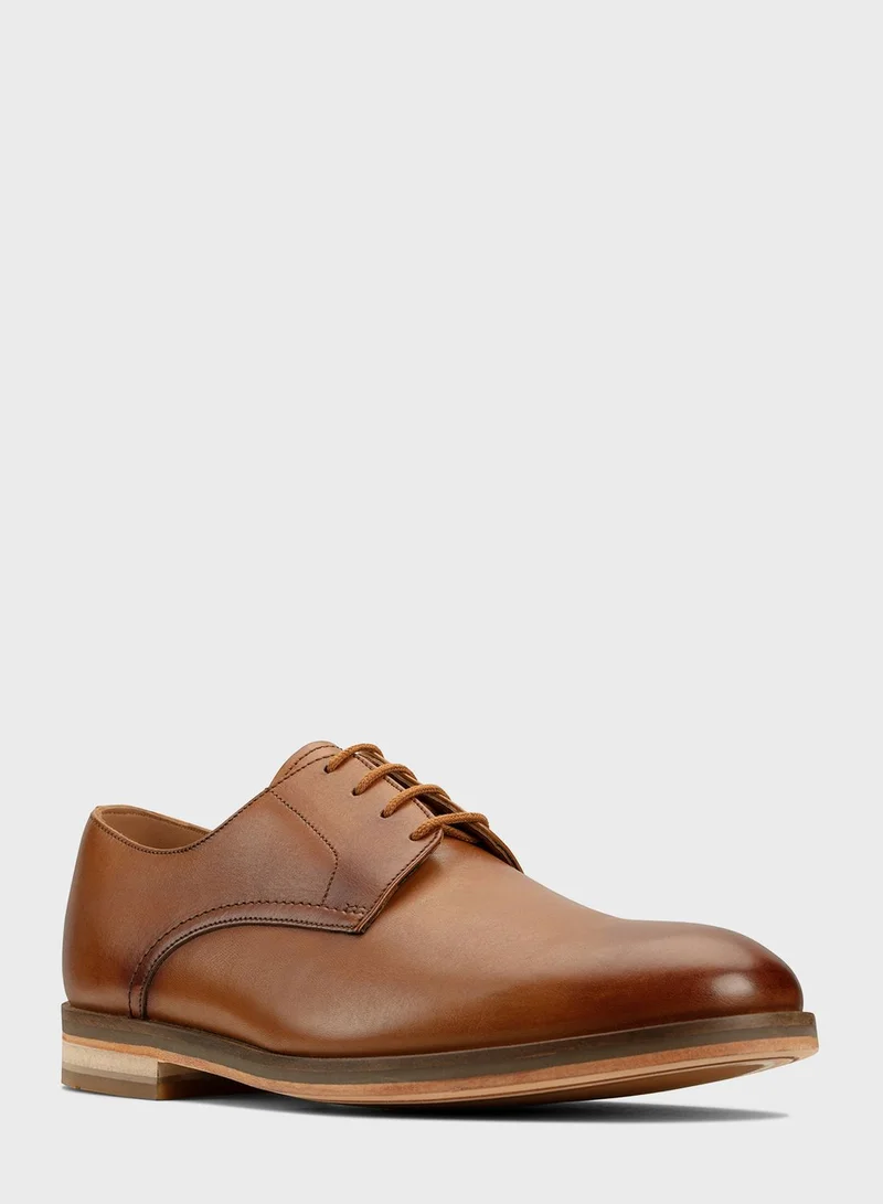 clarks Oliver Lace Lace Up