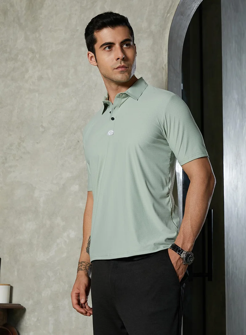 Campus Sutra Campus Sutra Men's Saltbox Beige Seamless Cuboid Polo T-Shirt For Casual Wear | Polo Neck | Short Regular Sleeves | Half-Button Closure | T-Shirt Crafted With Comfort Fit For Everyday Wear