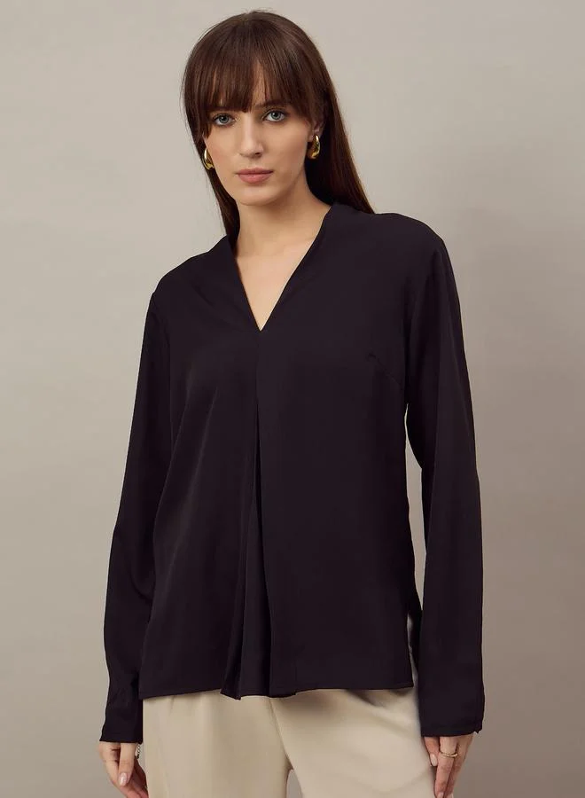Kuwarii Black Relaxed Fit Top with Fold Pleat