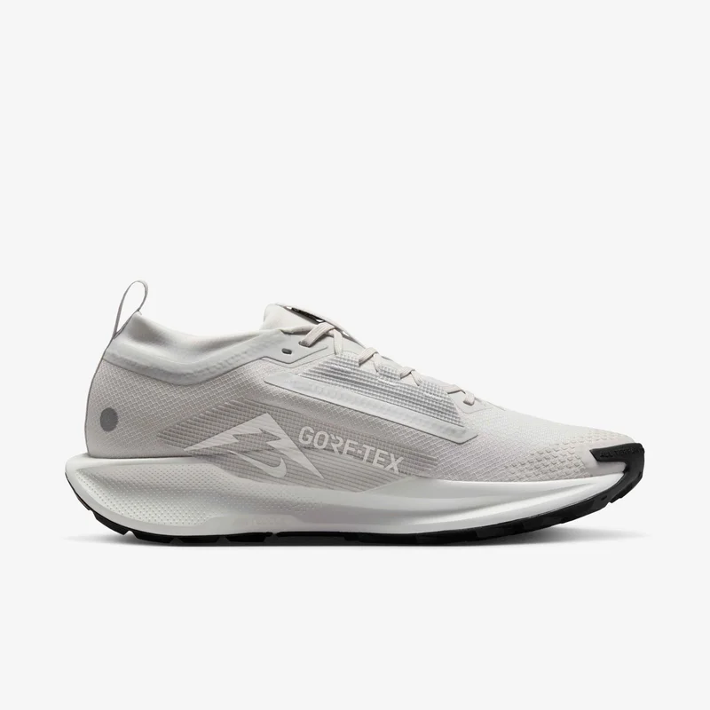 Nike Grey Men's Pegasus Trail 5 GORE-TEX Waterproof Trail-Running Shoes for Men | Best Price UAE