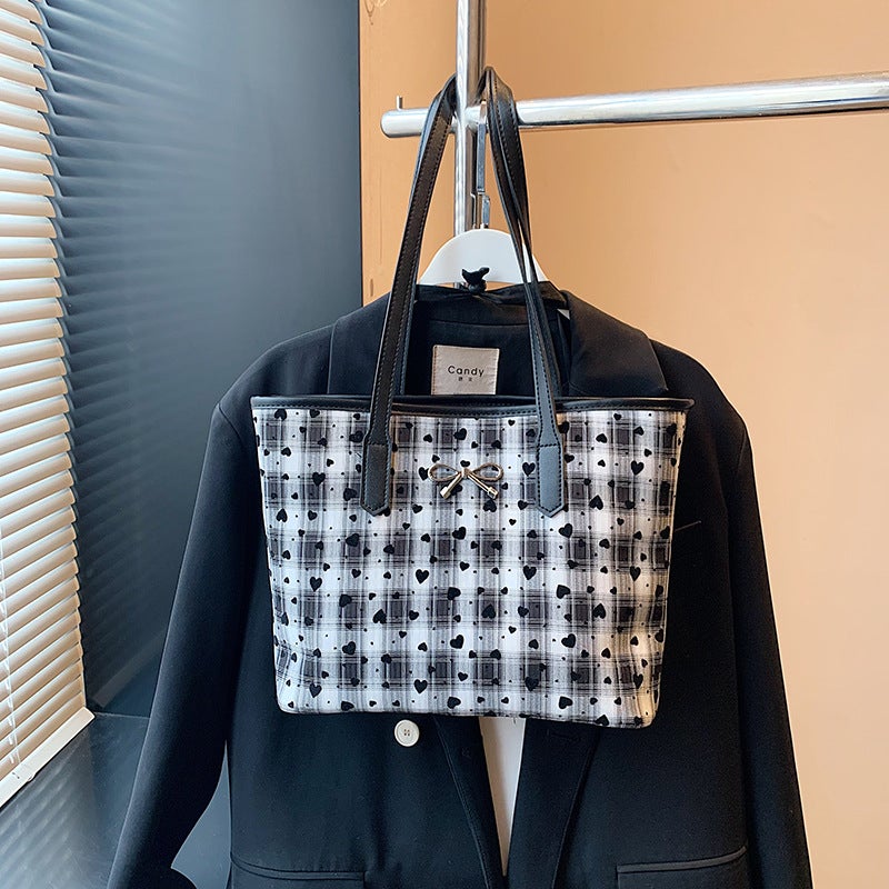 Simple Bow Large Capacity Tote Bag Women'S Fashionable Love Armpit Shoulder Bag Portable Commuter Bag - Image 2