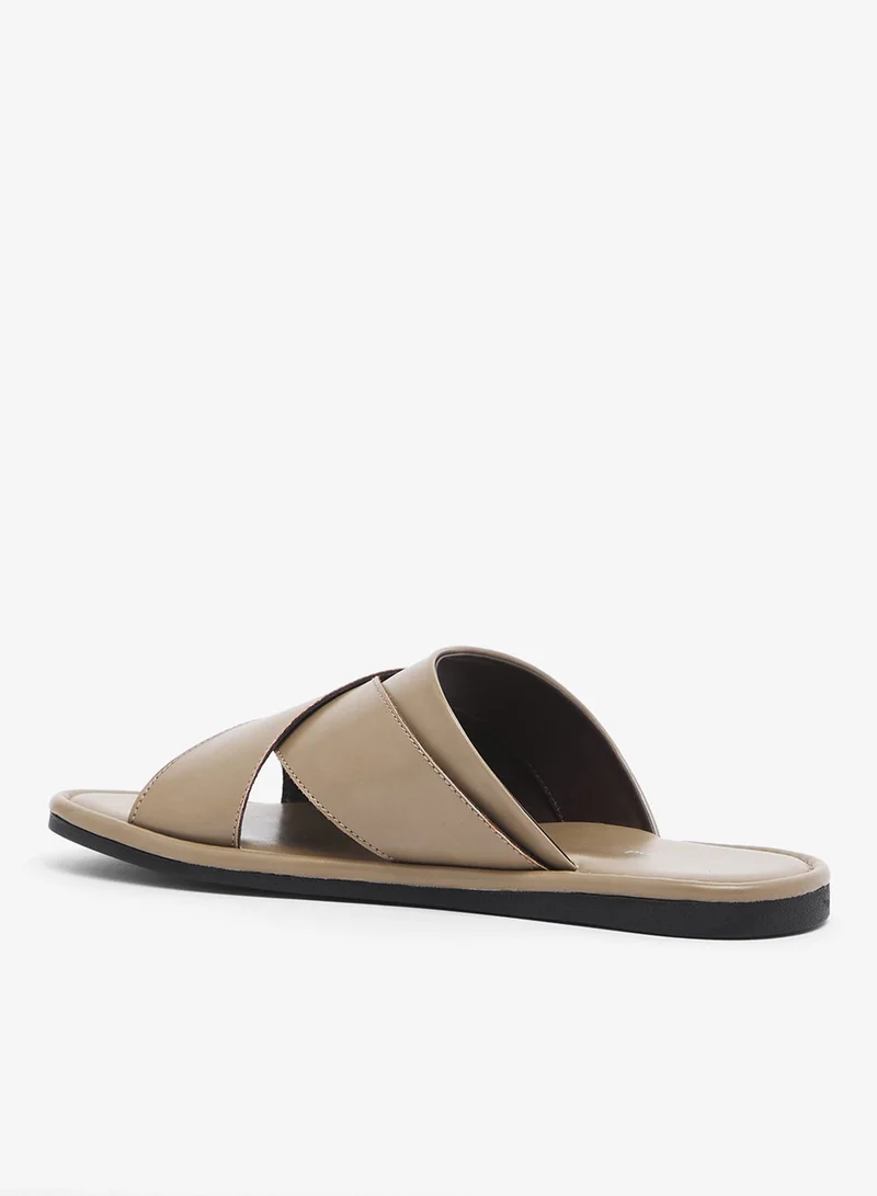 Robert Wood Casual Cross Strap Sandals