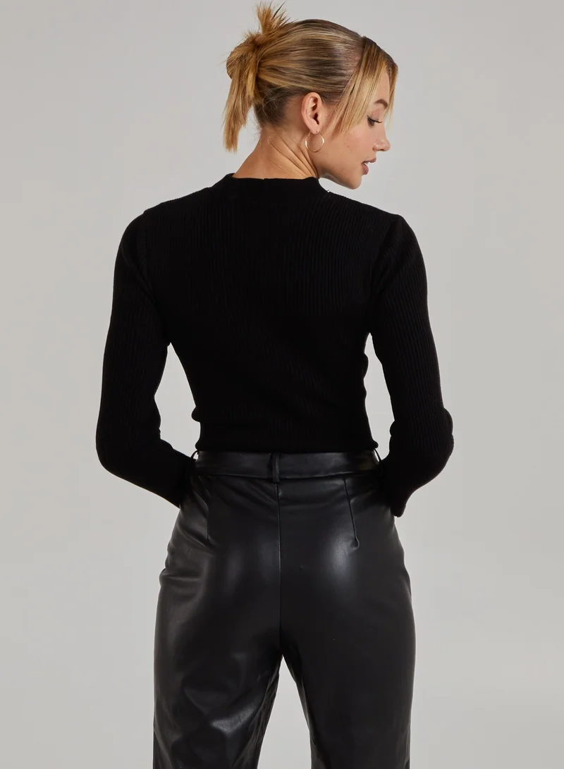 بينك فانيلا بلوزة محبوكة بياقة ملتفة