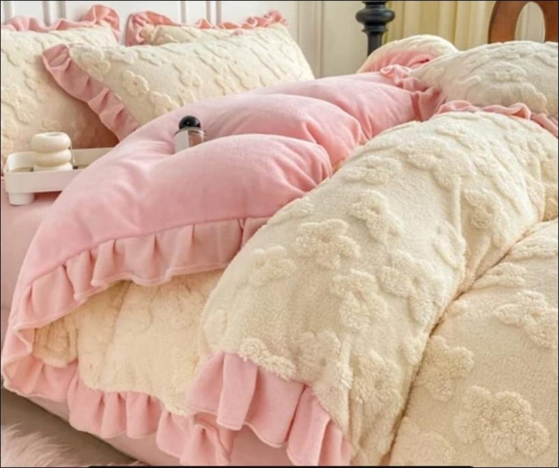 QUINTUS Luxury Velvet Bridal Duvet Cover Set 4 Pieces - Pink - Image 3