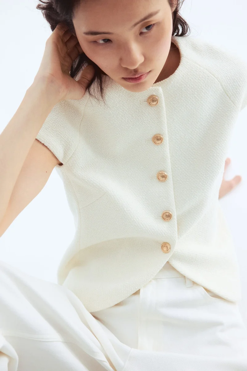 اتش اند ام بلوزة بأزرار أمامية