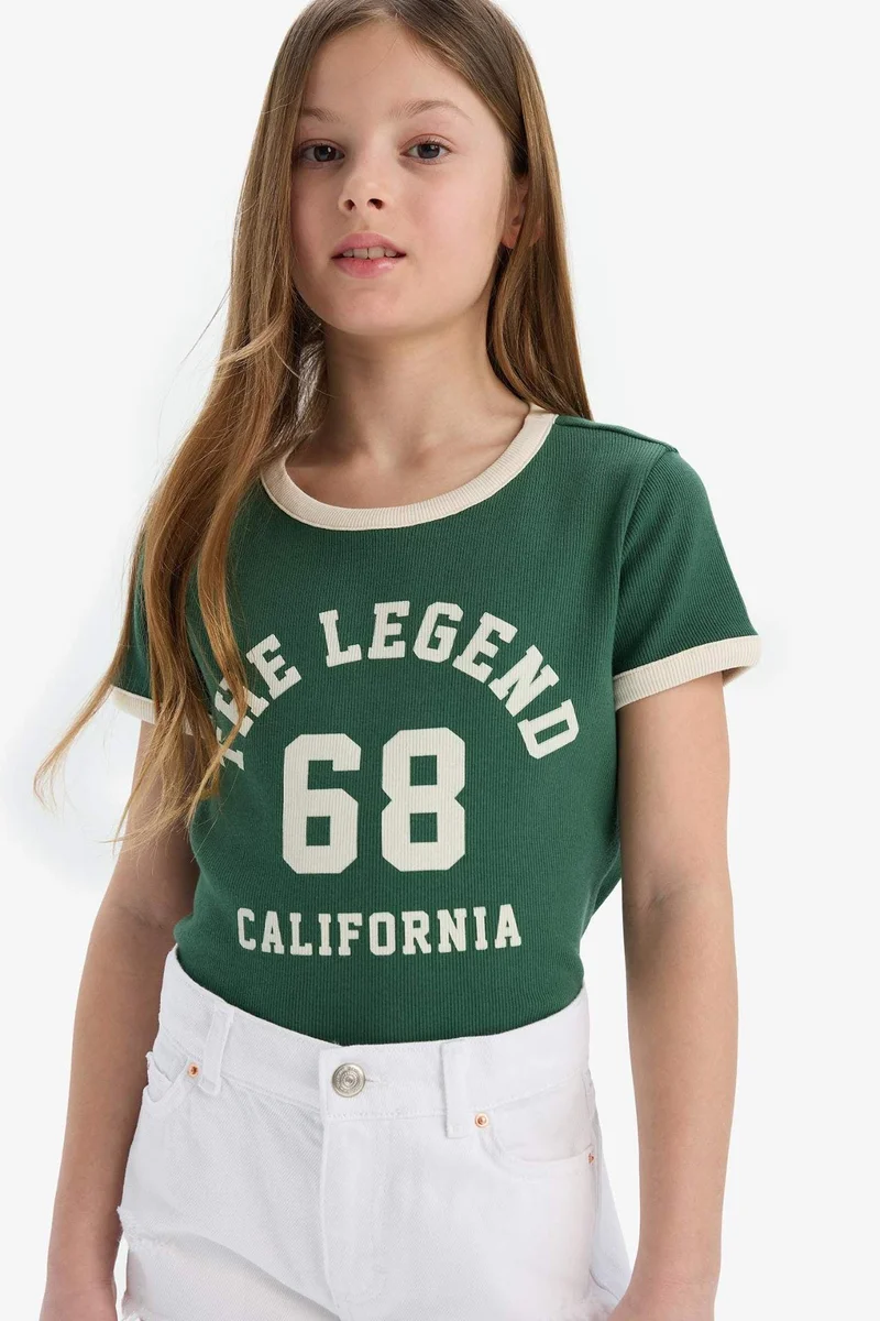 ديفاكتو Girl Slim Fit Crew Neck Slogan Printed Corduroy T-Shirt