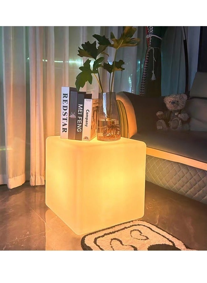 فاشون هوم متعددة الأغراض التكنولوجيا الحديثة للماء LED مكعب الجدول الجانبي تغيير لون قابلة للشحن اللاسلكية ليلة ضوء منضدة لغرفة المعيشة في الهواء الطلق مقعد حزب الفناء 40x40x40 سم (مجمعة بالكامل)  - Image 4