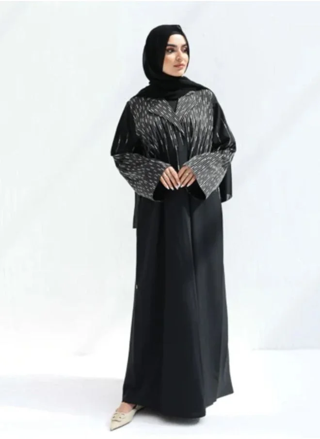 ارتداء ممتاز عباية سميرة