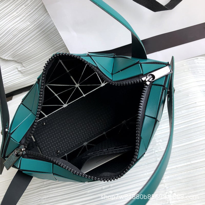 Japanese Original Geometric Quilted Versatile Boston Dumpling Shoulder Handbag Business Women'S Dumpling Bag - Image 4