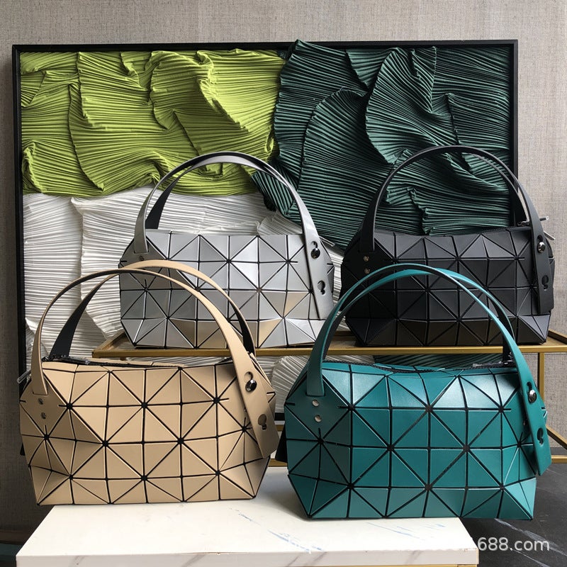 Japanese Original Geometric Quilted Versatile Boston Dumpling Shoulder Handbag Business Women'S Dumpling Bag - Image 3