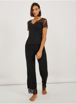 Wide Lace Edge Detail Top and Pyjama Set - pzsku/ZAD9F73B785E1E20D7FB0Z/45/_/1738970629/9713337f-de7f-4fdc-ab56-8d8ed986114a
