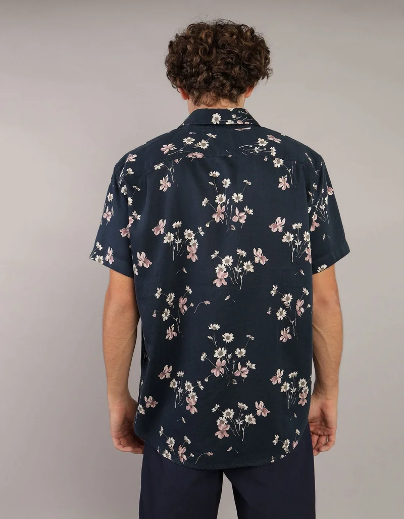 امريكان ايجل قميص مع أزرار بطبعة استوائية