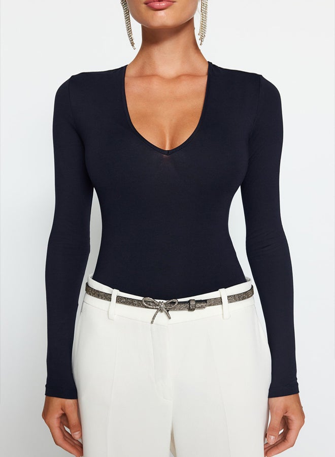 trendyol Navy Blue Deep V-Neck Snap-On Knitted Body - Image 4