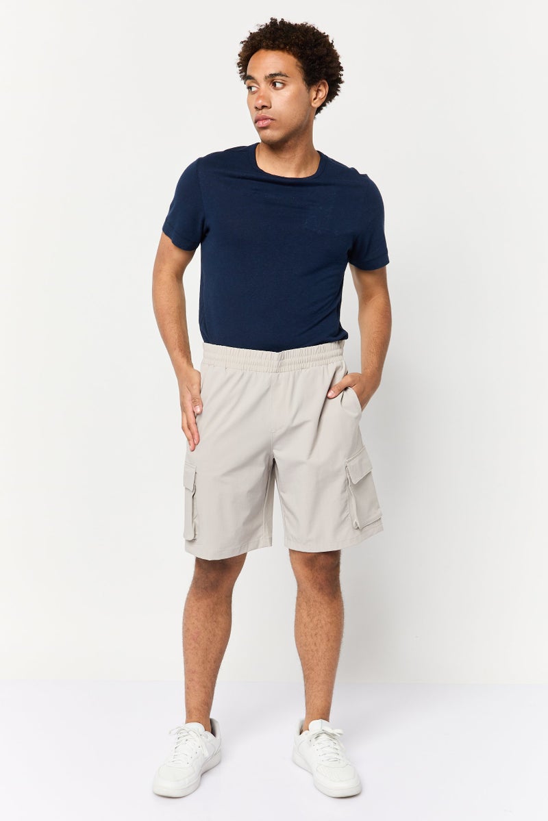 Celio Men Drawstring Solid Cargo Shorts, Grey - Image 2