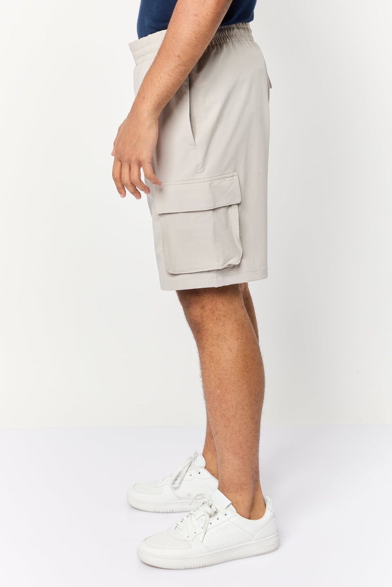 Celio Men Drawstring Solid Cargo Shorts, Grey - Image 3