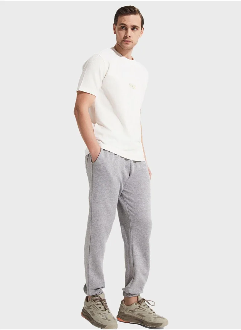 JUNE Essential Drawstring Sweatpants