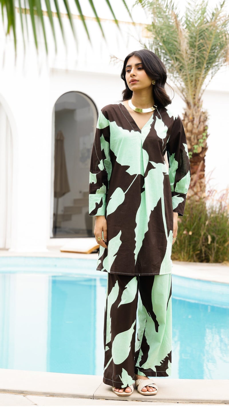 FLAVIA CREATION طقم متناسق للنساء باللون البني والرمادي الفاتح - Image 1